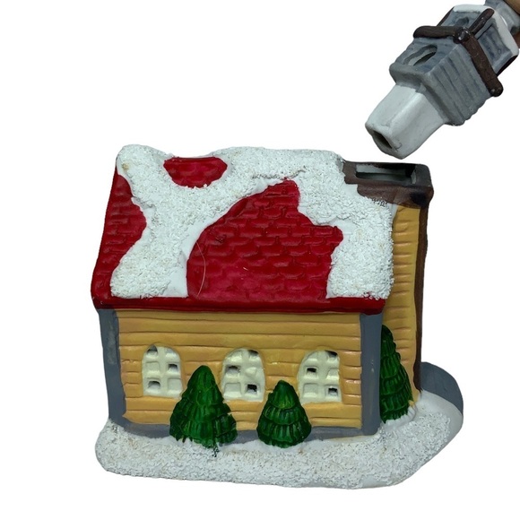 Vintage Village Church Candle Holder Tea Light Porcelain Pierced Cut Outs 3 in - Picture 12 of 16